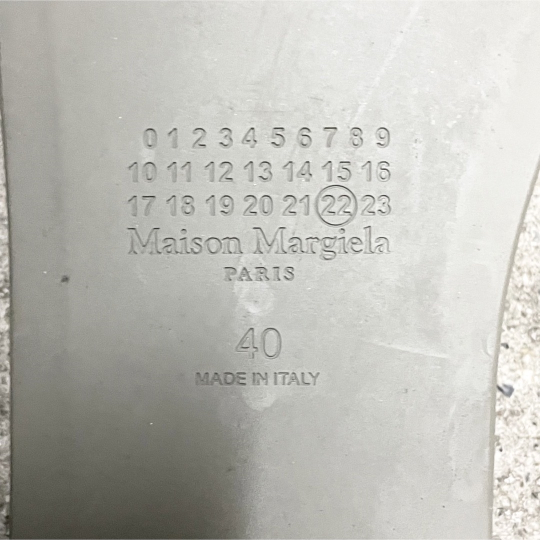 Maison Martin Margiela(マルタンマルジェラ)のメゾン マルジェラ 足袋 サンダル tabi タビ メンズ 40 グレー カーキ メンズの靴/シューズ(サンダル)の商品写真