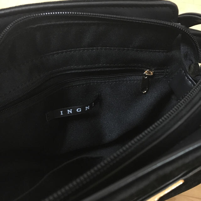 INGNI(イング)のINGNI✳︎スエードショルダーバッグ レディースのバッグ(ショルダーバッグ)の商品写真