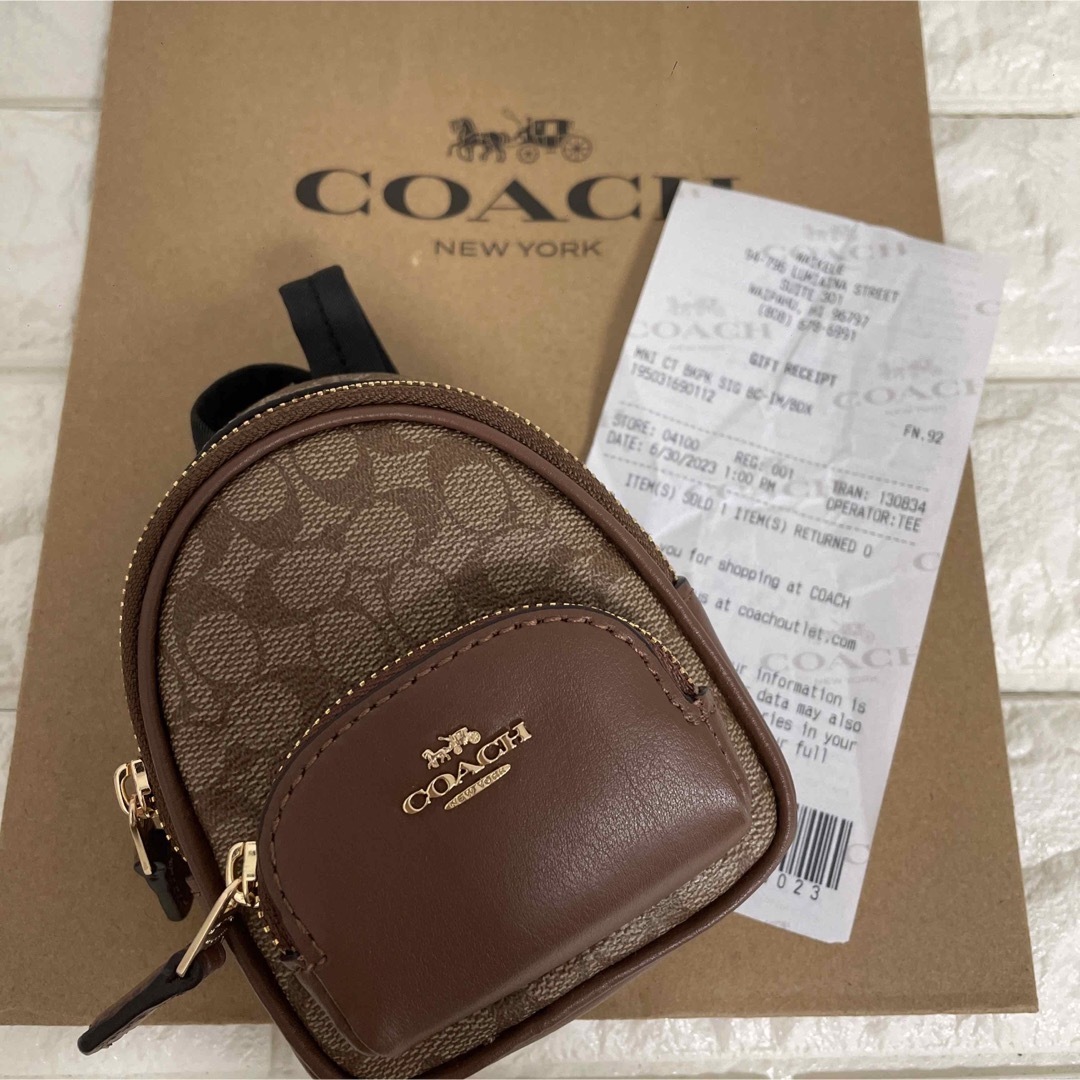 COACH(コーチ)の【COACH】 バックパック型チャーム Mini Court Bag Charm レディースのアクセサリー(チャーム)の商品写真