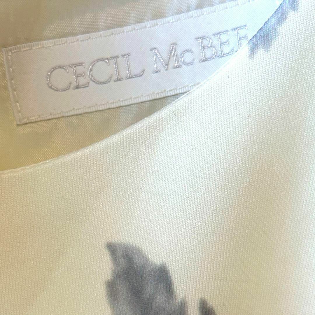 CECIL McBEE(セシルマクビー)の【美品】CECIL McBEE　セシルマクビー　花柄　白ワンピース レディースのワンピース(ひざ丈ワンピース)の商品写真