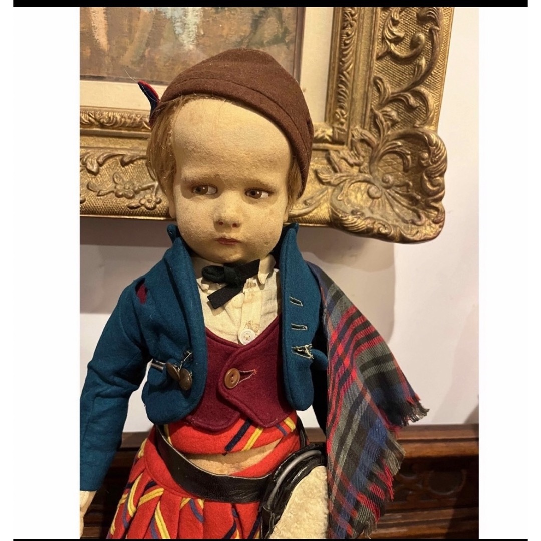 1930年代アンティークレンチ300型スコティッシュボーイと民族衣装の女の子 ハンドメイドのぬいぐるみ/人形(人形)の商品写真