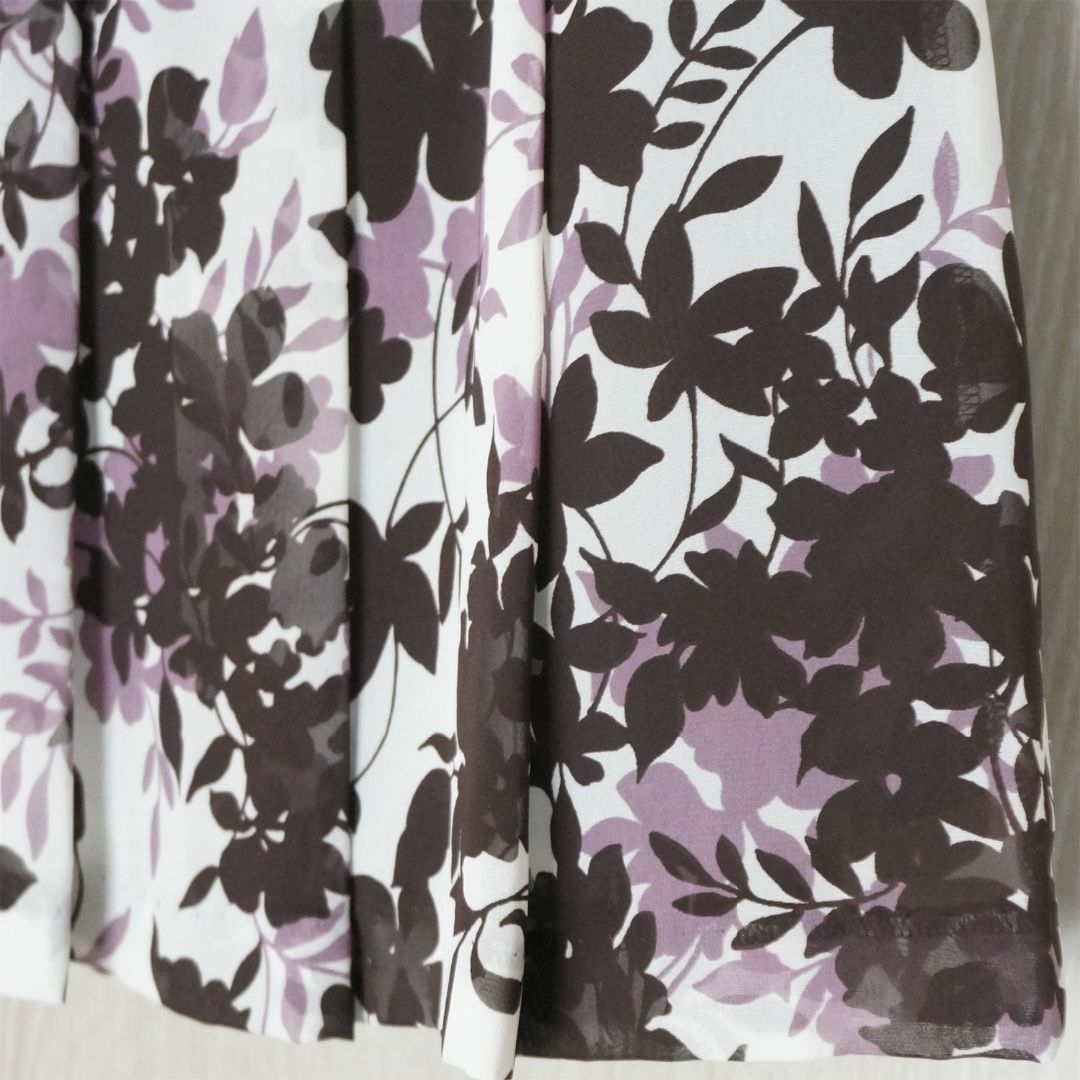 Mitsumine(ミツミネ)のミツミネ 透け感のある紫色の花柄がキレイ！ シフォンのスカート シアー レディースのスカート(ひざ丈スカート)の商品写真
