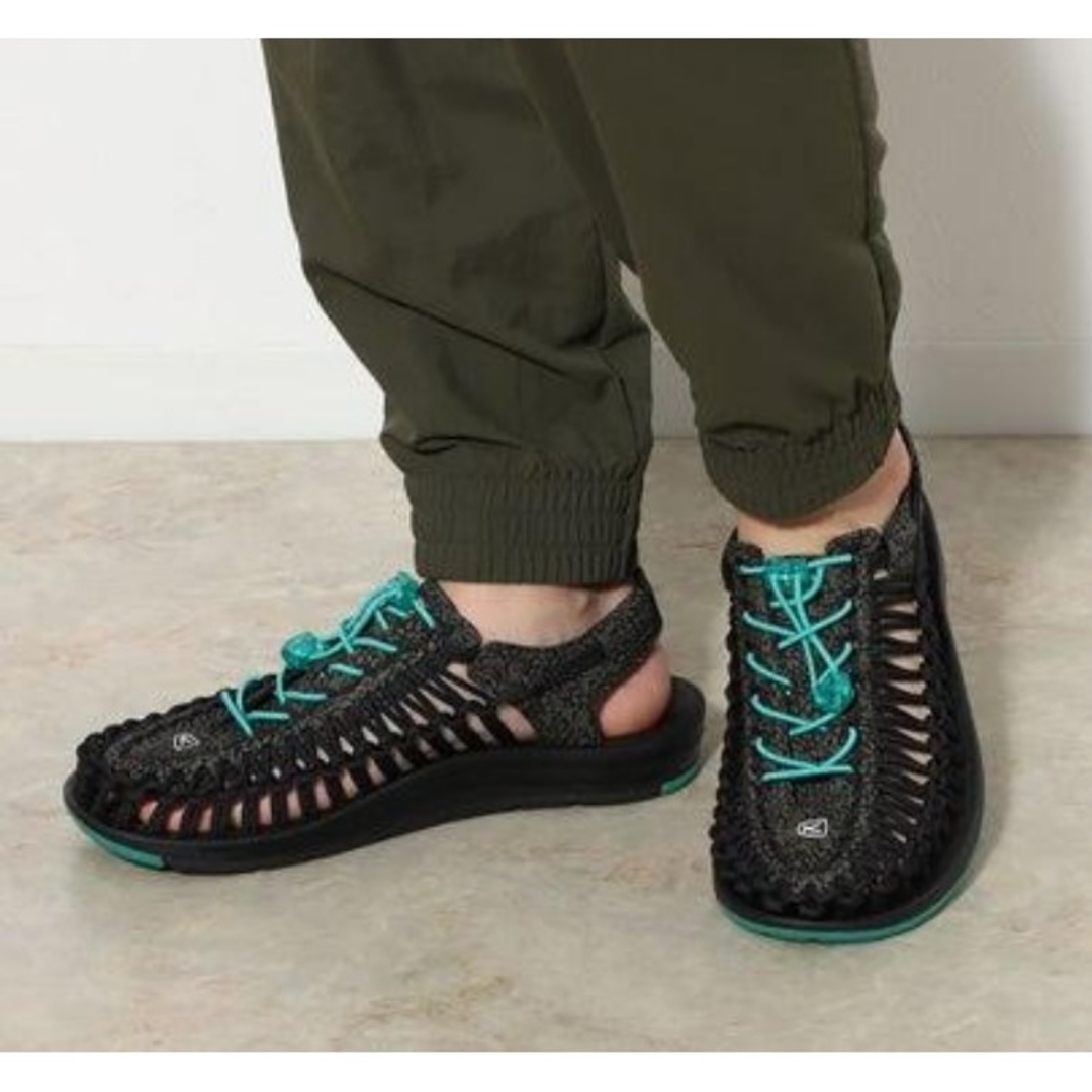 KEEN(キーン)の★【限定モデル・新品】KEEN　UNEEK×ATMOS JADE　27.5㎝ メンズの靴/シューズ(サンダル)の商品写真