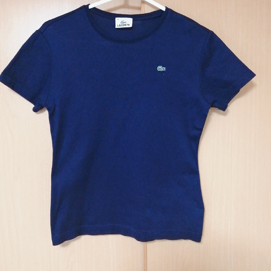 LACOSTE(ラコステ)の美品　ラコステ　Tシャツ　40　Ｌ　ネイビー　LACOSTE レディースのトップス(Tシャツ(半袖/袖なし))の商品写真