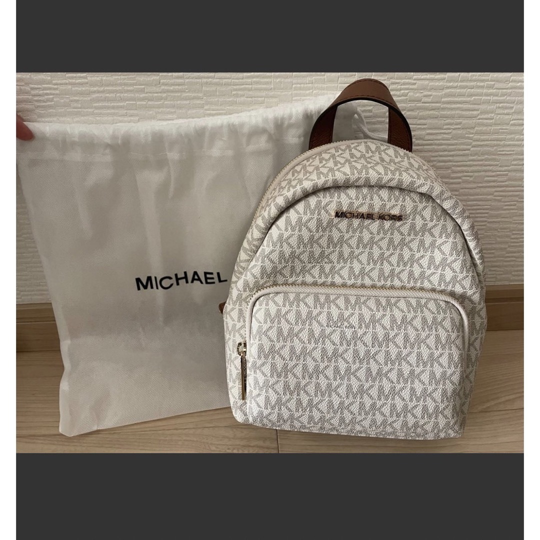 Michael Kors - マイケルコース リュック シグネチャー 新品の通販 by ...