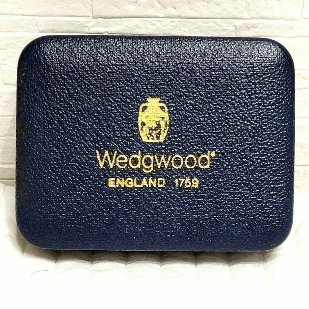 WEDGWOOD(ウェッジウッド)のWedgwood ウェッジウッド タイピン 陶器 ジャスパー 帆船モチーフ 黒 メンズのファッション小物(カフリンクス)の商品写真