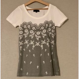 ジルスチュアート(JILLSTUART)のジルスチュアート　バックリボン　刺繍　Tシャツ　ホワイト　JILL STUART(Tシャツ(半袖/袖なし))