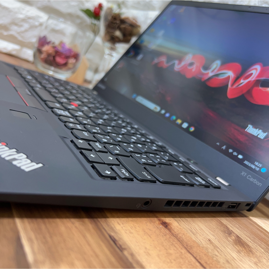 Lenovo - 【美品】Thinkpad X1 Carbon☘Core i7第7世代☘SSD搭載の通販 ...