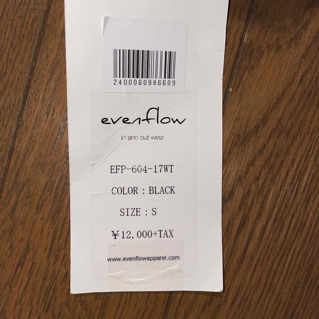 evenflo(イーブンフロー)のeven flow ショートパンツ　S 新品未使用タグ付き メンズのパンツ(ショートパンツ)の商品写真