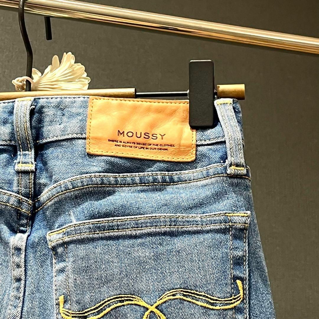 美品 MOUSSY Rebirth L/B embroidery SKINNY