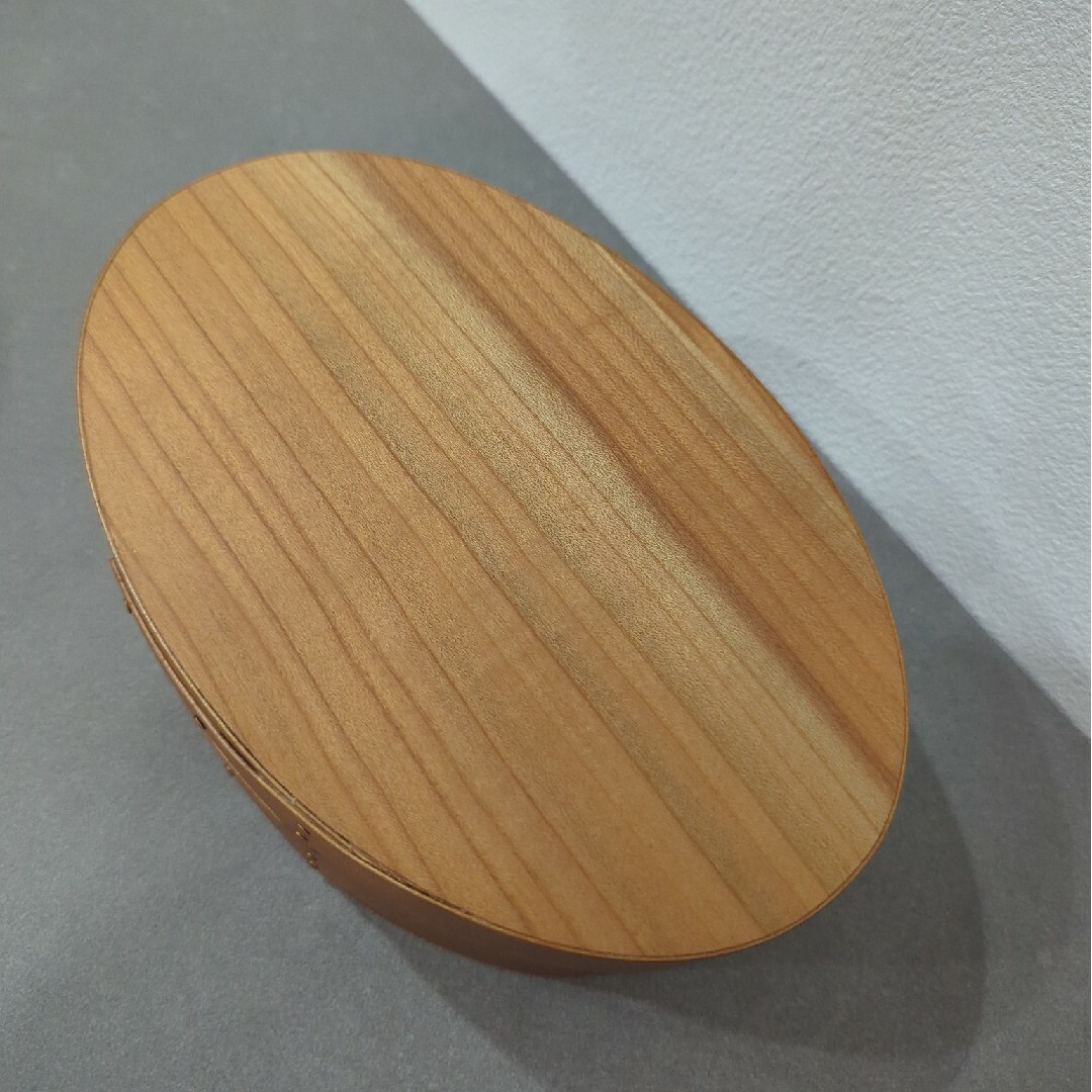 journal standard Furniture(ジャーナルスタンダードファニチャー)のSHAKER OVAL BOX S シェーカーボックス インテリア/住まい/日用品のインテリア小物(小物入れ)の商品写真