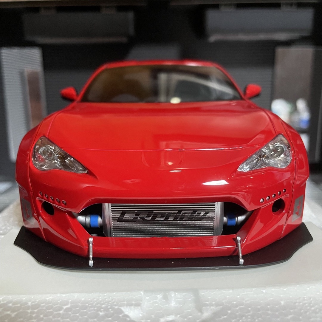 AUTOart - 未展示品 オートアート 1/18 トヨタ 86 ロケットバニー