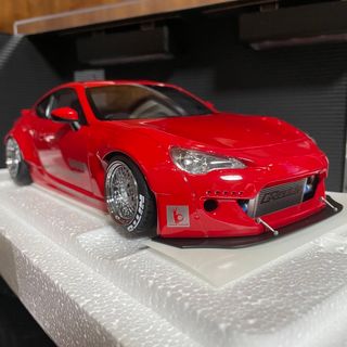 AUTOart - 未展示品 オートアート 1/18 トヨタ 86 ロケットバニー