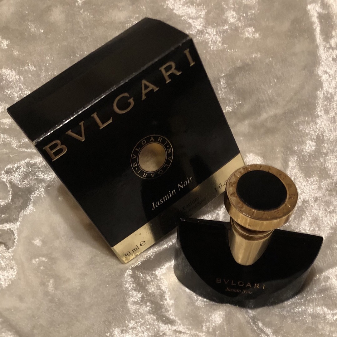 BVLGARI(ブルガリ)のBVLGARI ブルガリ ジャスミンノワール オードパルファム 30ml 箱付き コスメ/美容のコスメ/美容 その他(その他)の商品写真