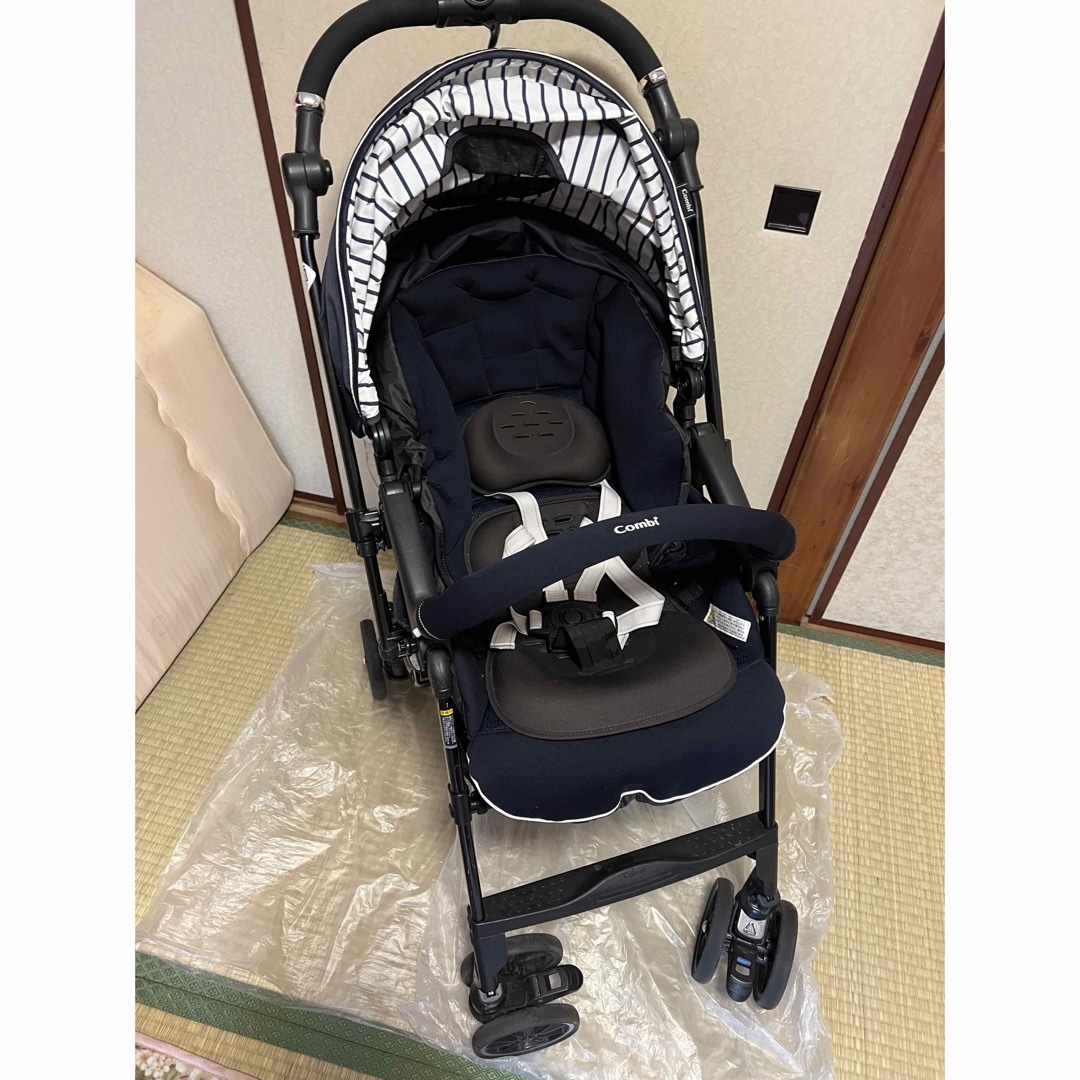 美品】コンビ メチャカルハンディ オート4キャス エッグショック