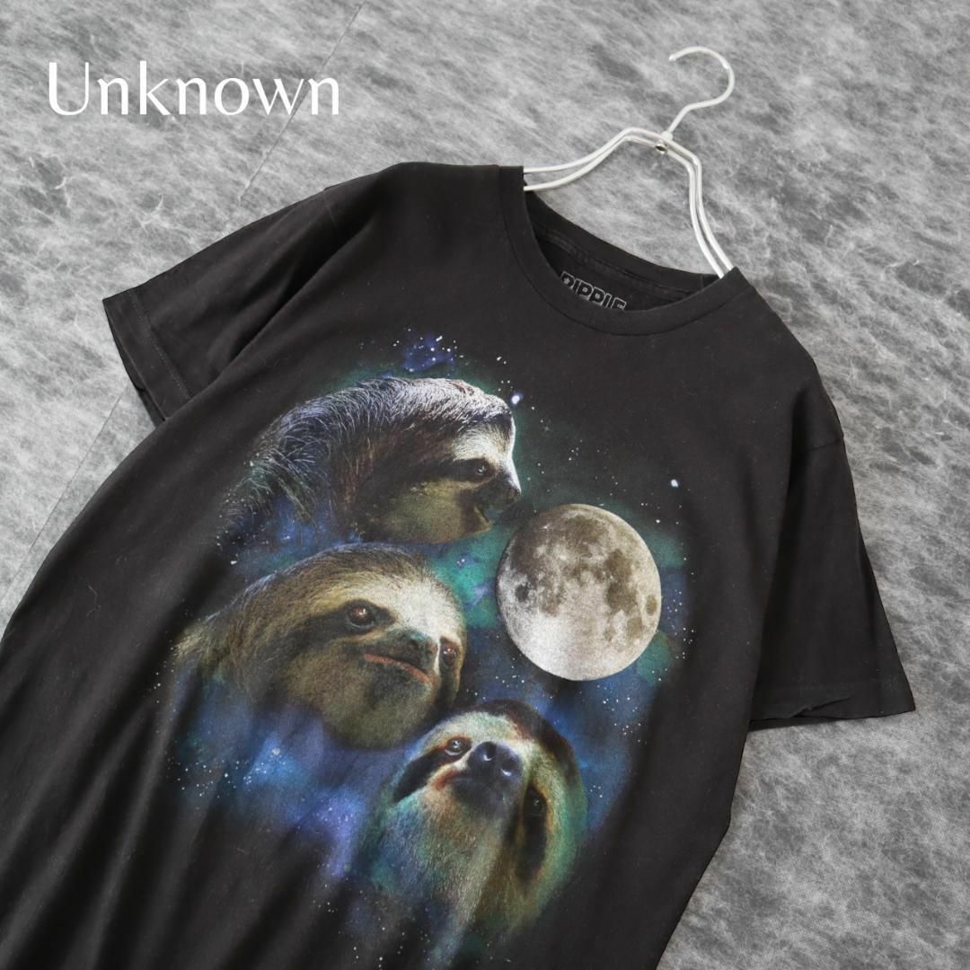 ART VINTAGE(アートヴィンテージ)の【Unknown】ナマケモノ プリント コズミック 宇宙 Tシャツ 黒 M メンズのトップス(Tシャツ/カットソー(半袖/袖なし))の商品写真