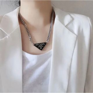 プラダ(PRADA)の新品未使用 PRADA プラダ ロゴ ネックレス ブラック シルバー ノベルティ(ネックレス)