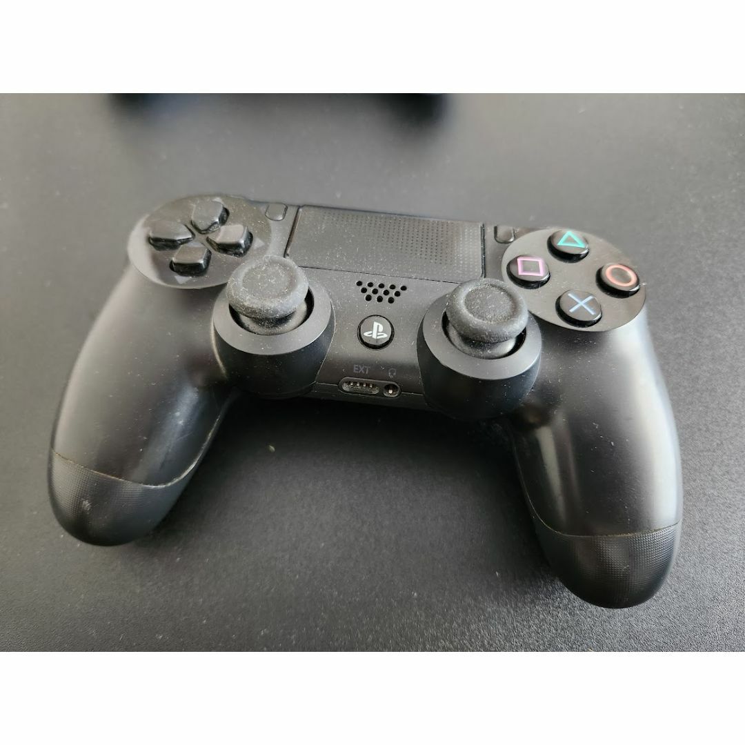 SONY(ソニー)のPS4 コントローラー(DUALSHOCK 4) エンタメ/ホビーのゲームソフト/ゲーム機本体(その他)の商品写真