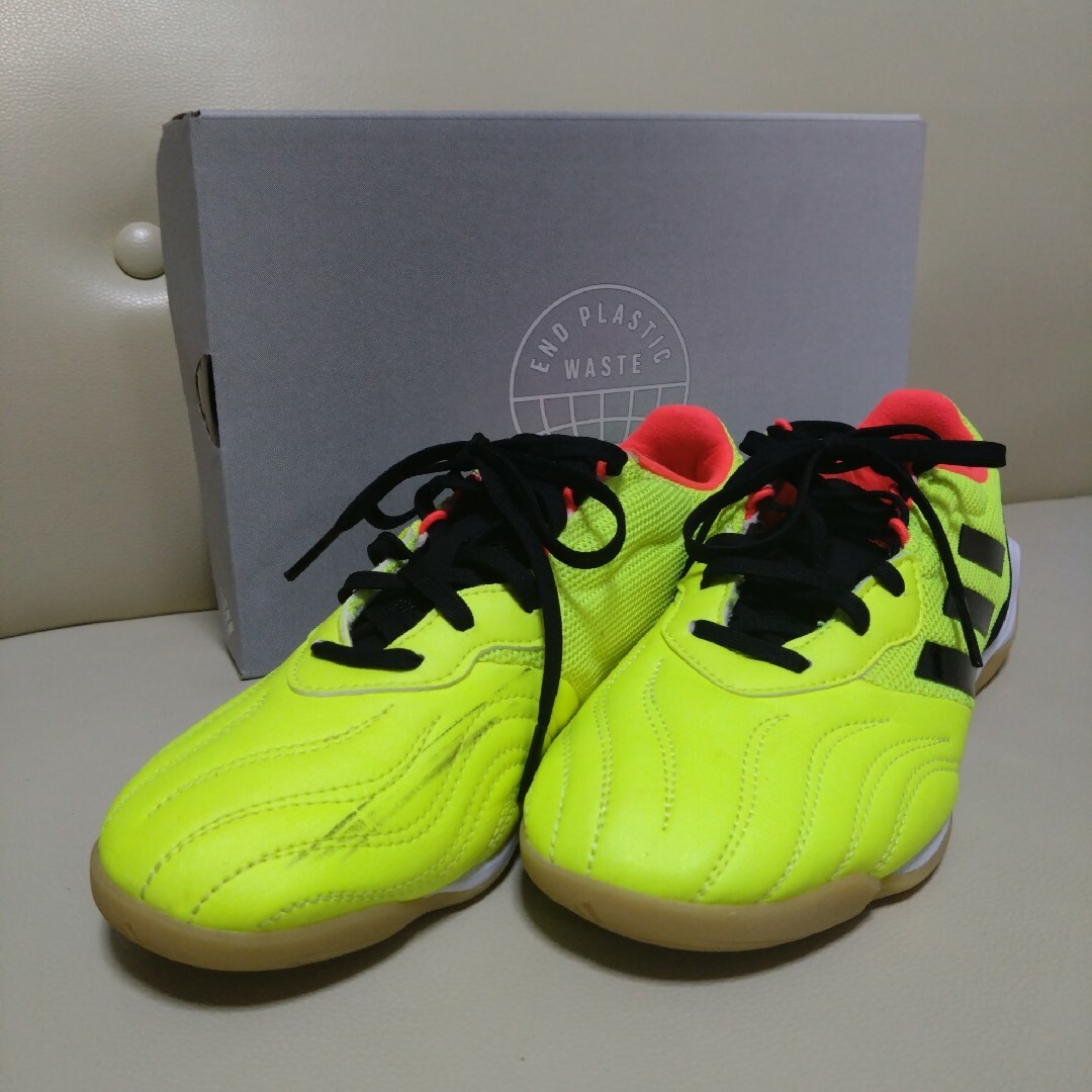 市場 アディダス 25.5 フットサルシューズ