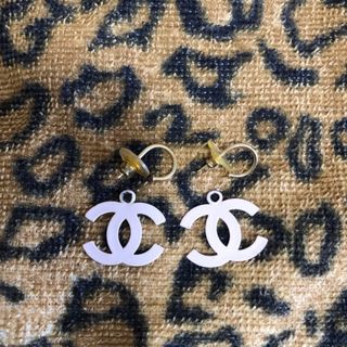 シャネル(CHANEL)のCHANEL ピアス 90年代 ベビーピンク(ピアス)