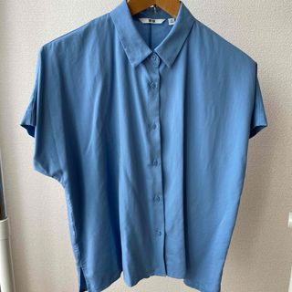 ユニクロ(UNIQLO)のユニクロ　レーヨンブラウス　Mサイズ(シャツ/ブラウス(半袖/袖なし))