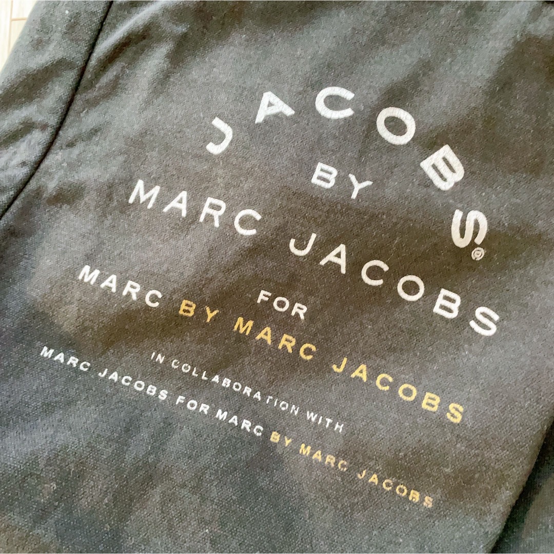 MARC JACOBS(マークジェイコブス)のMARC JACOBS キャンバストートバッグ エコバッグ コンパクト 軽量 レディースのバッグ(トートバッグ)の商品写真