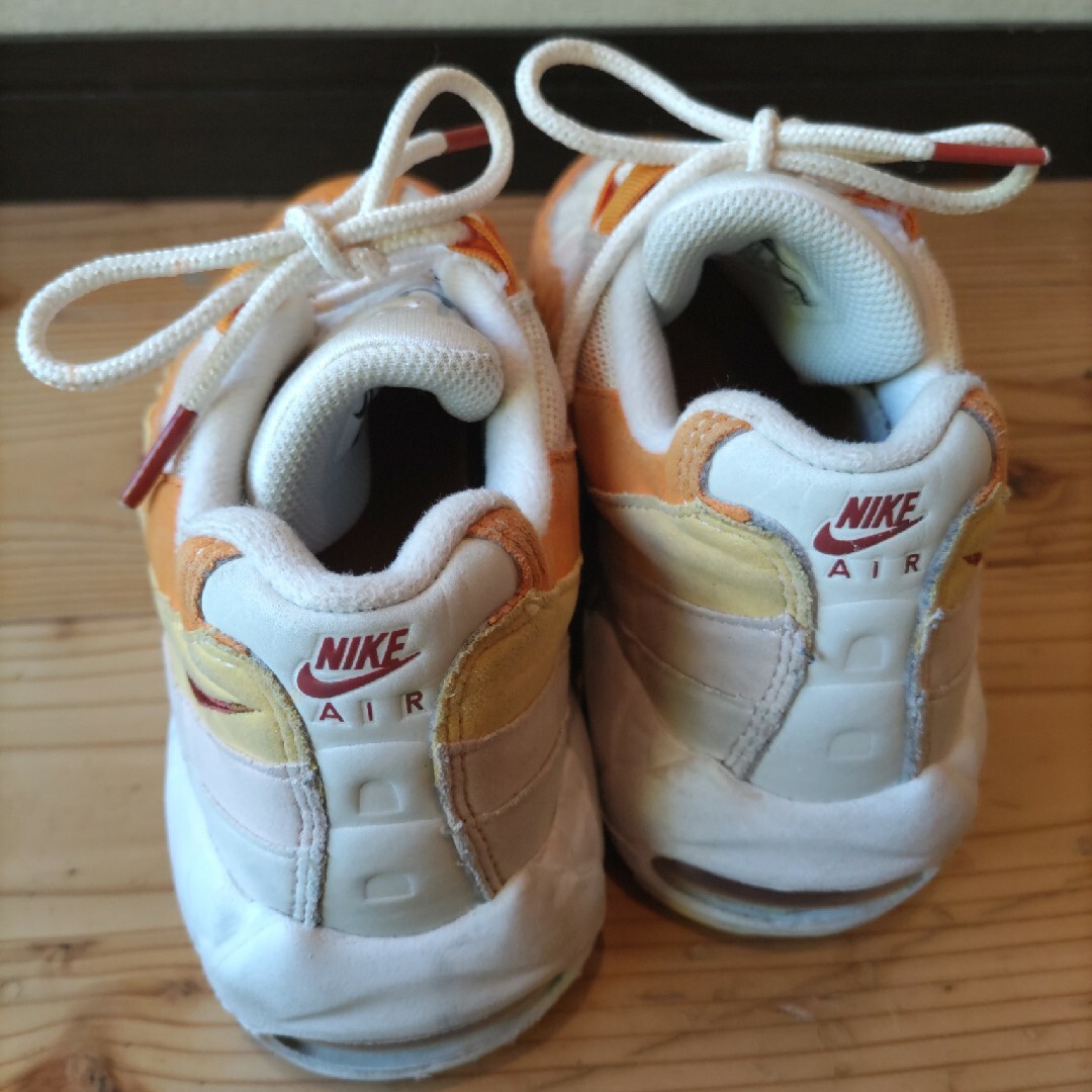 NIKE エアマックス95 ホワイト/オレンジ/イエロー 23cm