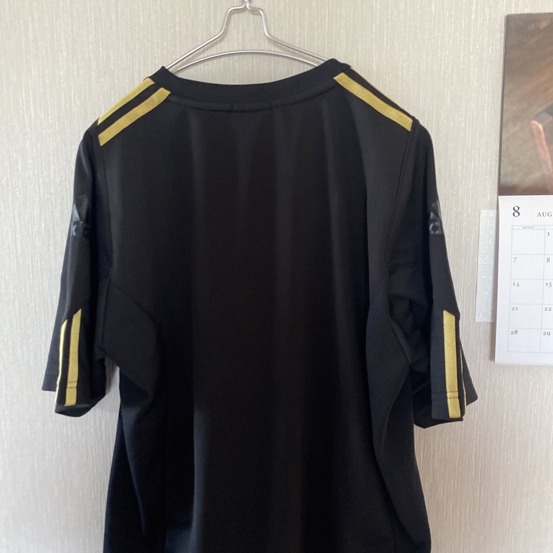 adidas(アディダス)のadidas Tシャツ  O メンズのトップス(Tシャツ/カットソー(半袖/袖なし))の商品写真