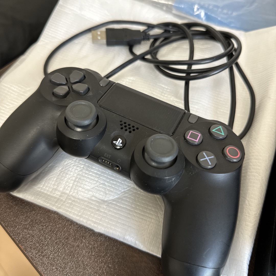 人気商品！ SONY PlayStation4 本体 CUH-2000AB01