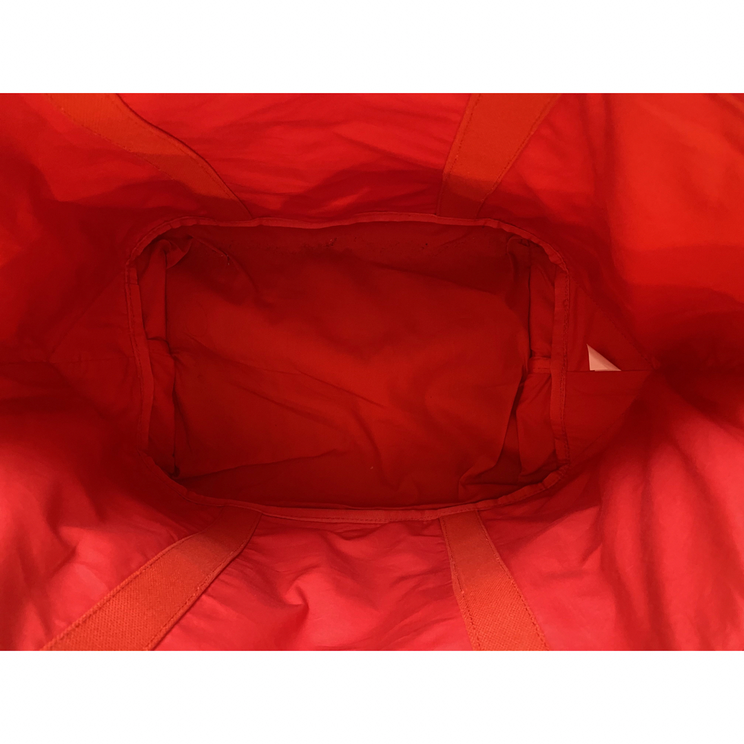 Supreme(シュプリーム)のSupreme シュプリーム ラフィアトートバッグ 赤 メンズのバッグ(トートバッグ)の商品写真