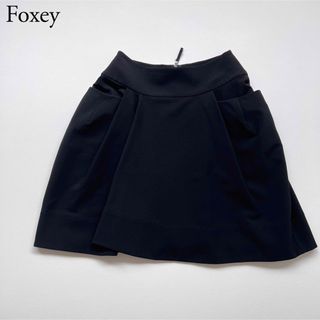 フォクシーニューヨーク(FOXEY NEW YORK)の【美品】FOXEY NEWYORK フォクシー　フレアスカート　タック(ひざ丈スカート)