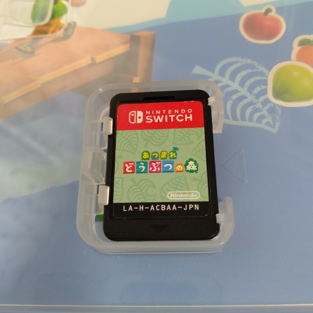 Nintendo Switch(ニンテンドースイッチ)の【美品】あつまれどうぶつの森　あつもり エンタメ/ホビーのゲームソフト/ゲーム機本体(携帯用ゲームソフト)の商品写真