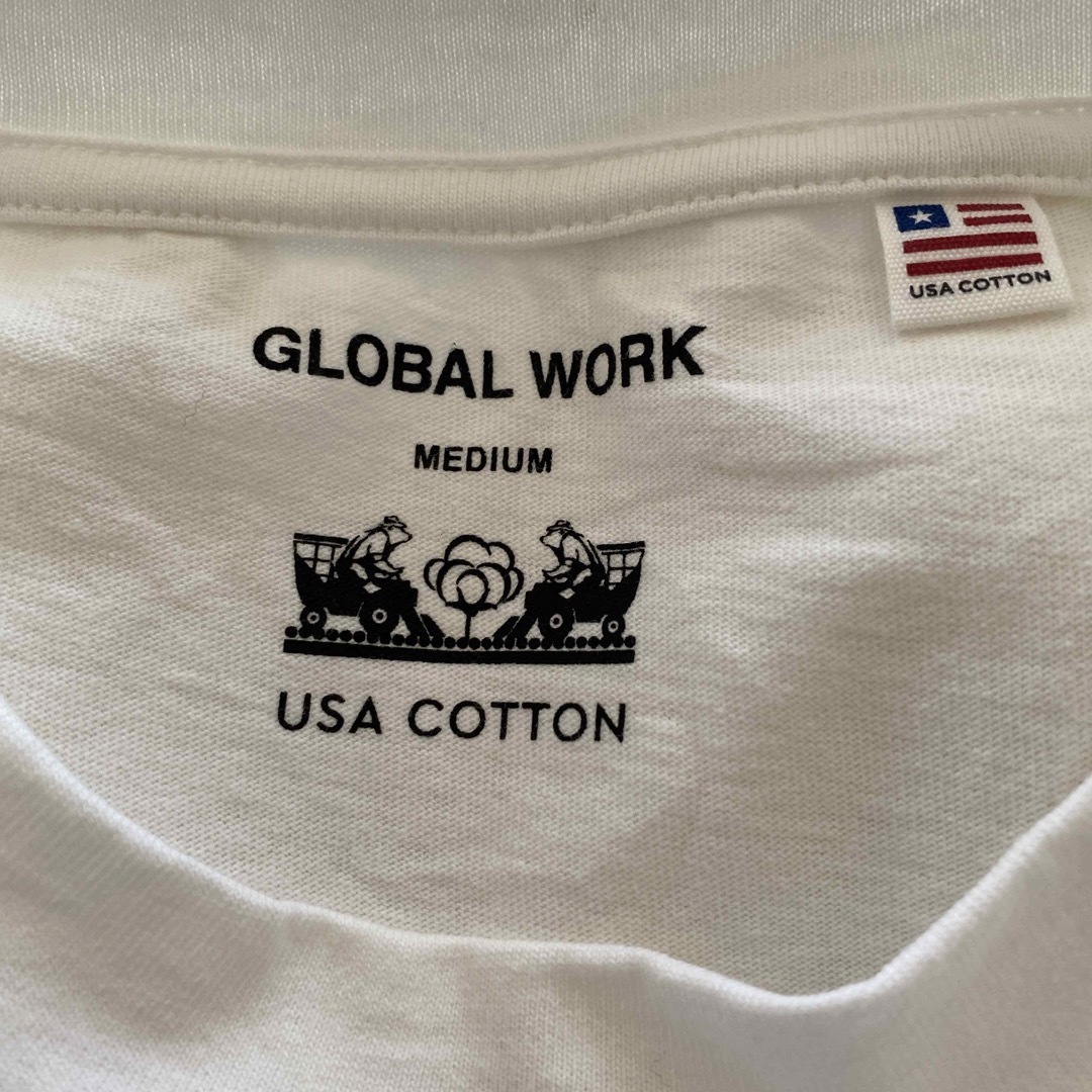 GLOBAL WORK(グローバルワーク)の【専用】グローバルワーク　トップス　白黒二枚セット レディースのトップス(Tシャツ(半袖/袖なし))の商品写真