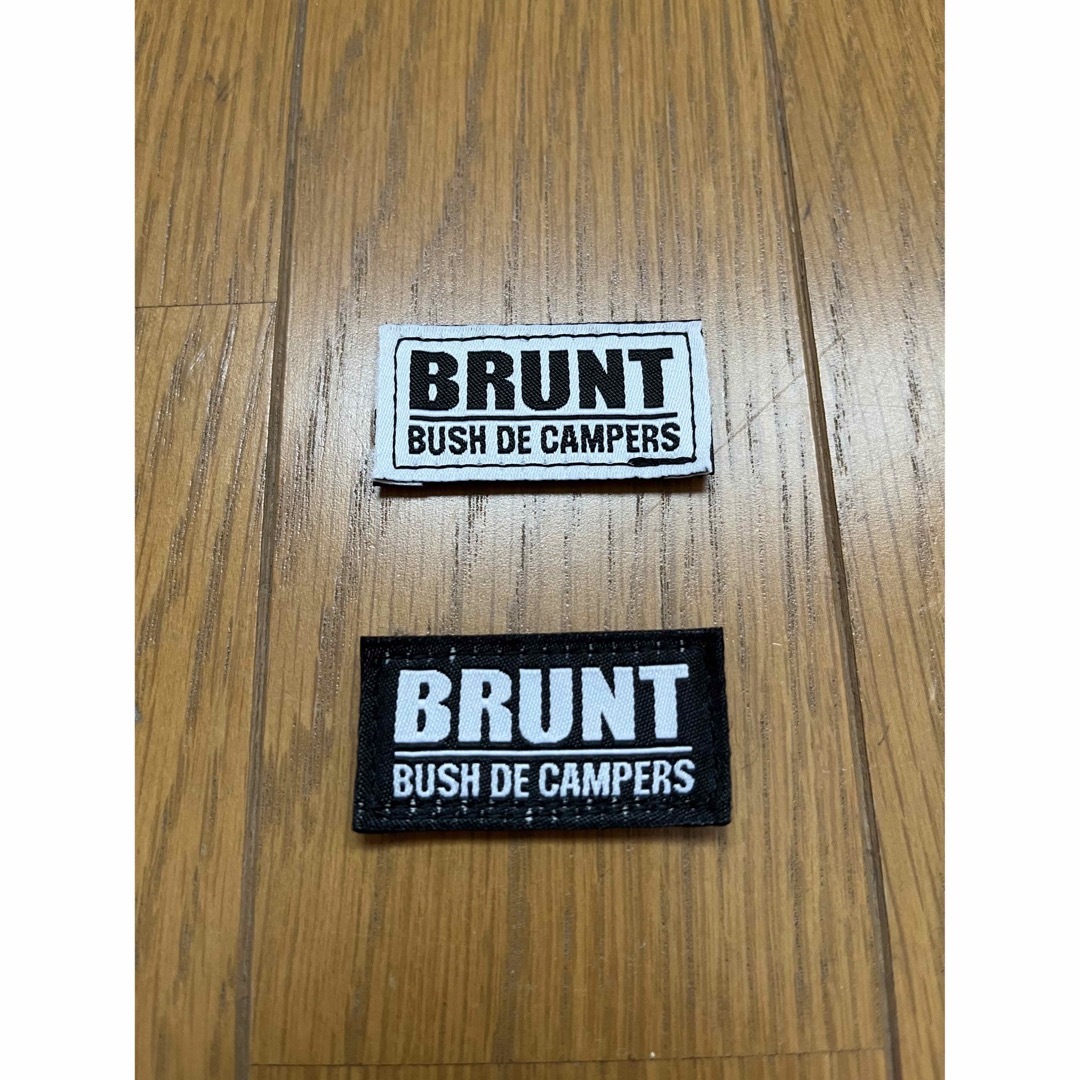 BRUNT ベルクロワッペン ブラック ホワイトのセット スポーツ/アウトドアのアウトドア(その他)の商品写真