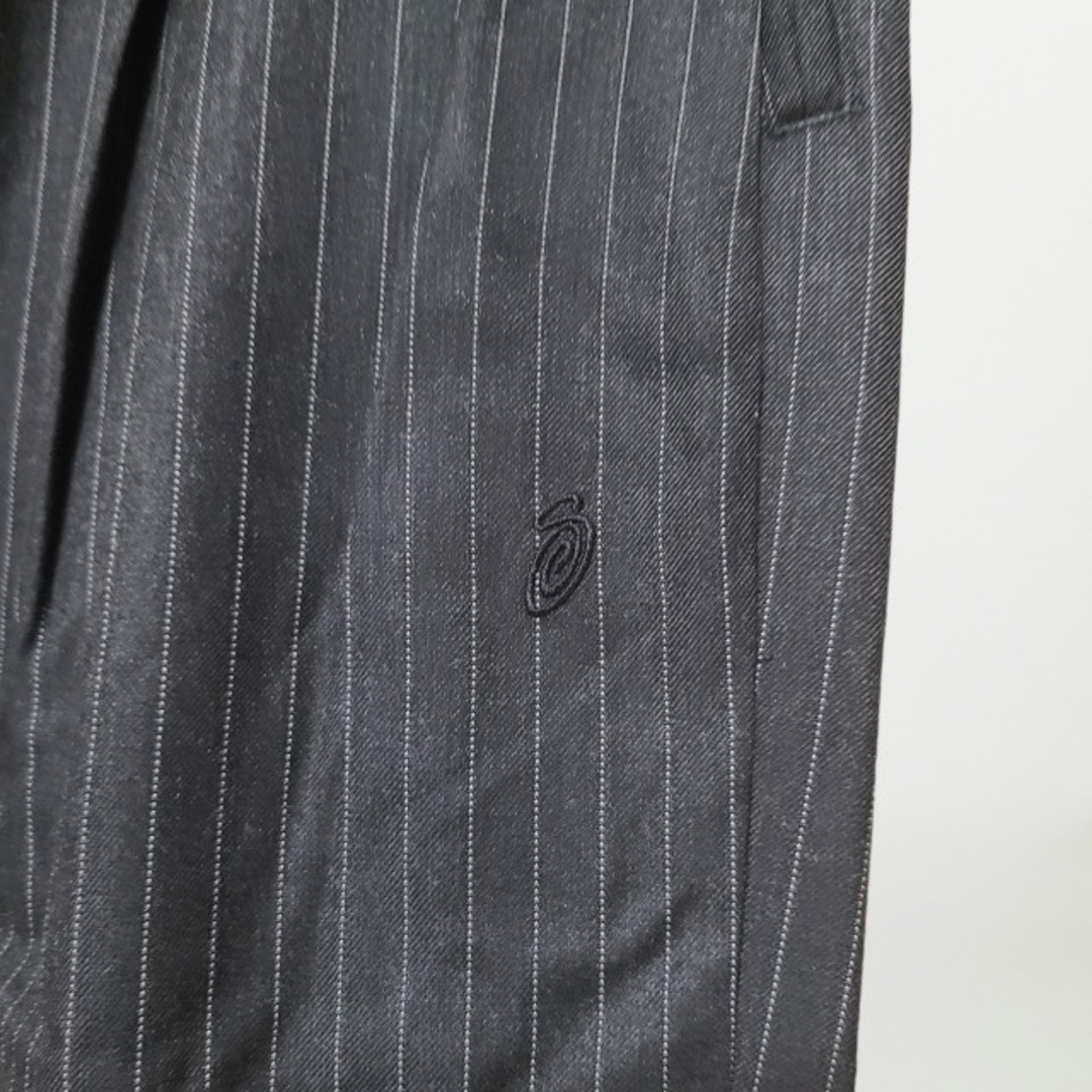 STUSSY(ステューシー)のSTUSSY STRIPED VOLUME PLEATED TROUSER 30 メンズのパンツ(スラックス)の商品写真