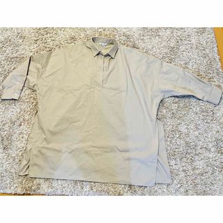 プラステ(PLST)のほぼ新品　PLST ベージュ　シャツ　S(シャツ/ブラウス(長袖/七分))