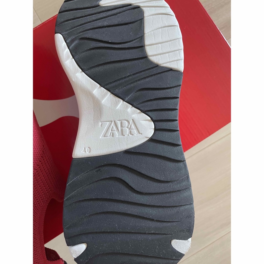 ZARA(ザラ)のZARAソックスシューズ メンズの靴/シューズ(スニーカー)の商品写真