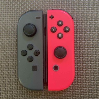 ニンテンドースイッチ(Nintendo Switch)の任天堂Switchジョイコン　グレー、ネオンピンク　レア(家庭用ゲーム機本体)