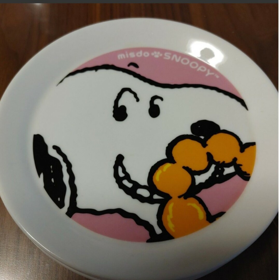 PEANUTS(ピーナッツ)のスヌーピーケーキ皿　6枚セット エンタメ/ホビーのおもちゃ/ぬいぐるみ(キャラクターグッズ)の商品写真