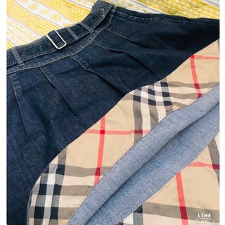 バーバリー(BURBERRY)の美品本物バーバリーBurberry上質コットン混デニムスカート♫おしゃれ品(ひざ丈スカート)