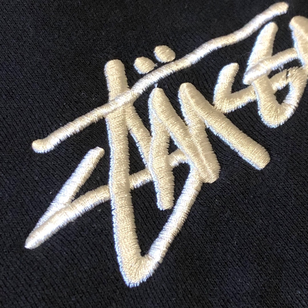 STUSSY - STUSSY ステューシー パーカー センター刺繍 立体ロゴ 入りの ...