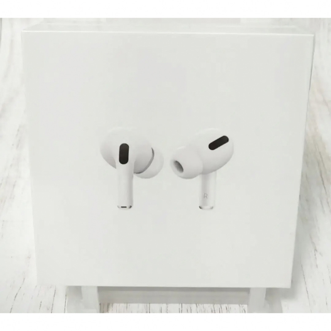 Apple(アップル)のApple AirPods Pro MLWK3JA Bluetooth イヤホン スマホ/家電/カメラのオーディオ機器(ヘッドフォン/イヤフォン)の商品写真