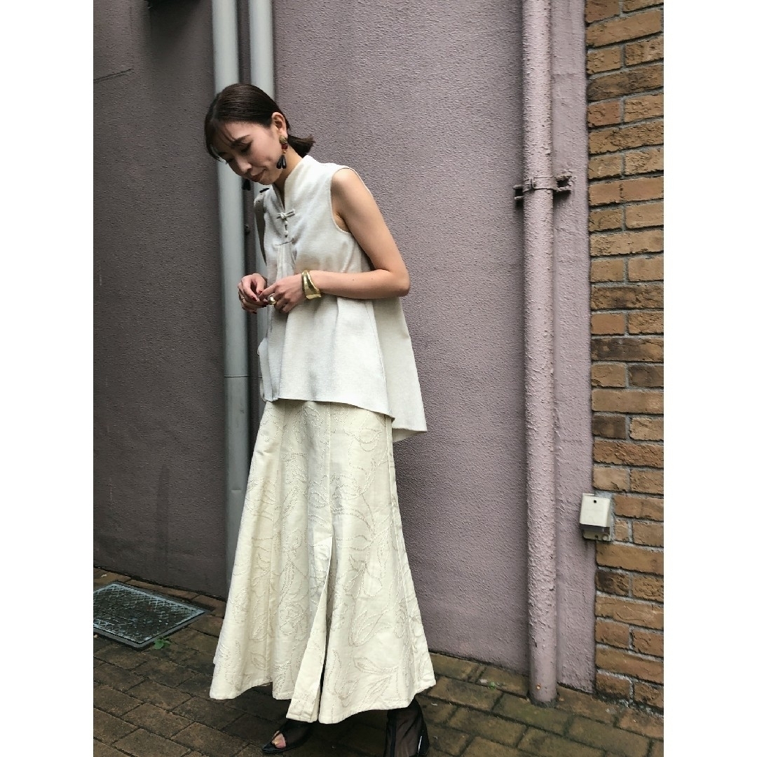 Ameri VINTAGE(アメリヴィンテージ)のAmeri VINTAGE FLARE KUNG FU BLOUSE レディースのトップス(シャツ/ブラウス(半袖/袖なし))の商品写真