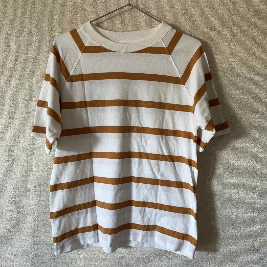 UNIQLO(ユニクロ)のユニクロUNIQLO ボーダー　Tシャツ　白✖︎キャメル　サイズ160 キッズ/ベビー/マタニティのキッズ服男の子用(90cm~)(Tシャツ/カットソー)の商品写真