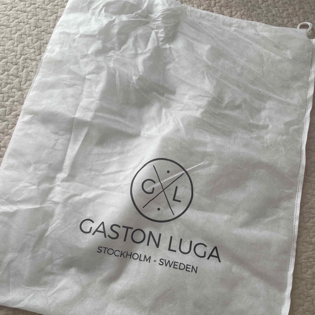 GastonLuga CLASSY(ガストンルーガクレッシー)のガストンルーガ　リュック　ブラック　マザーズリュック　バックパック　通勤　通学 レディースのバッグ(リュック/バックパック)の商品写真