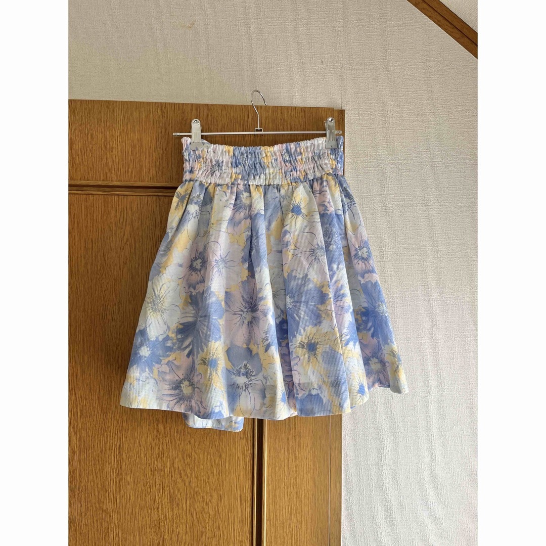 LIZ LISA(リズリサ)の【新品タグ無し】LIZ LISA リズリサ フリル リボン 花柄 ミニスカート レディースのスカート(ミニスカート)の商品写真
