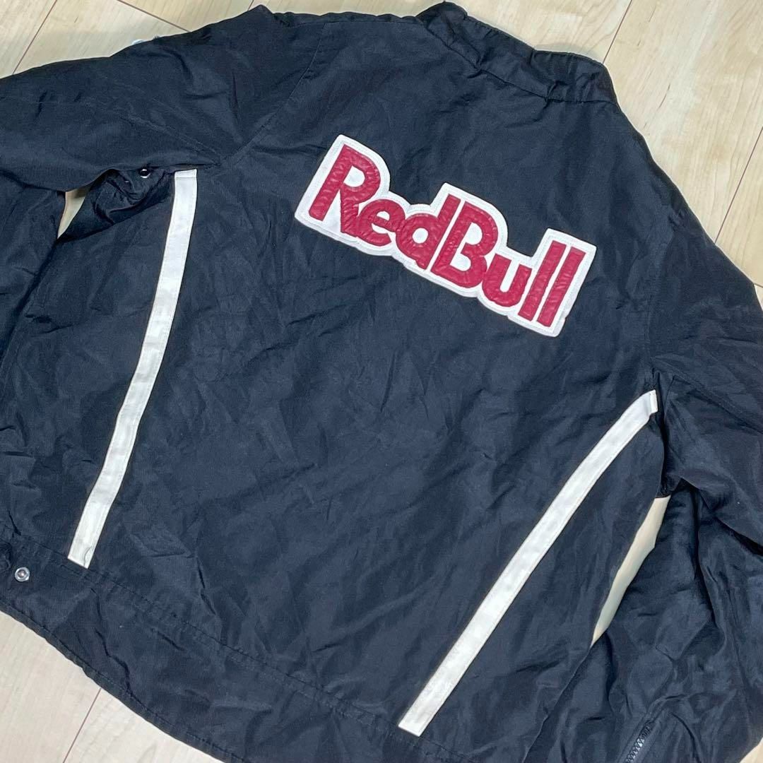 Red Bull(レッドブル)のレッドブル レーシングジャケット シンプルデザイン センターロゴ　Mサイズ相当 メンズのジャケット/アウター(ブルゾン)の商品写真