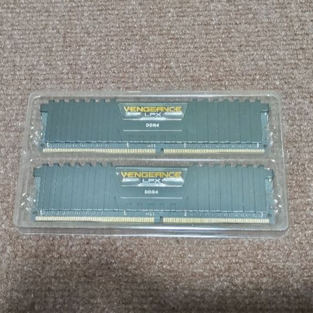 Corsair VENGEANCE LPX DDR4 2 x 16GB 1