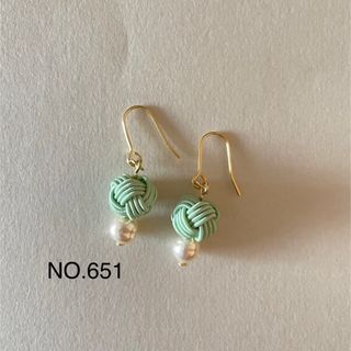 651.水引　青磁グリーン　バロックパール　ピアス  ハンドメイド　イヤリング(ピアス)