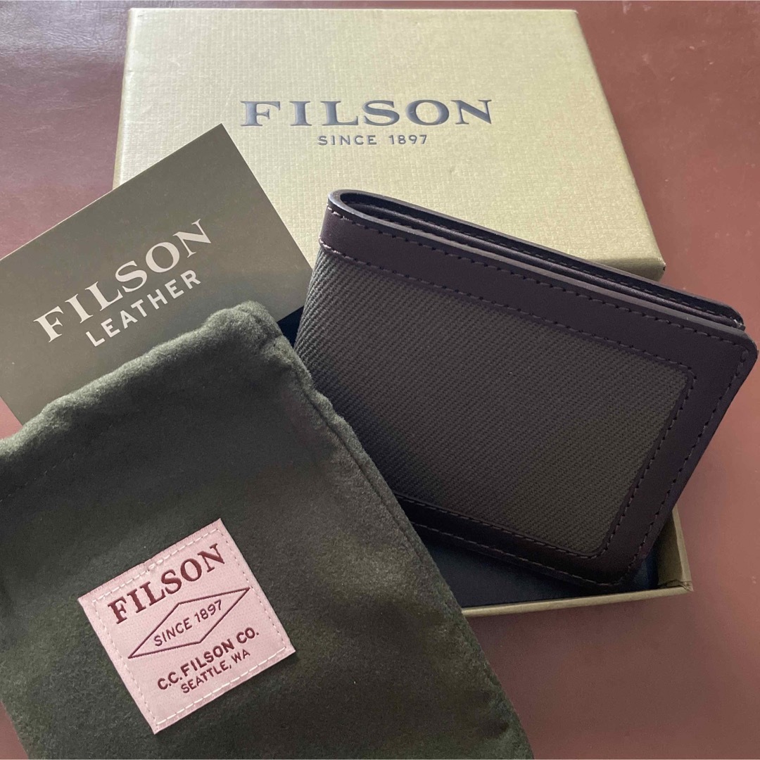 新品 箱付 FILSON フィルソン 財布 ウォレット オッターグリーン 折畳み